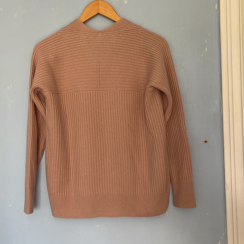 Vince V Neck Ribbed Soft Raglan Wool Cashmere Blend Creamy Pale Pink Sweater - Picture 6 of 8